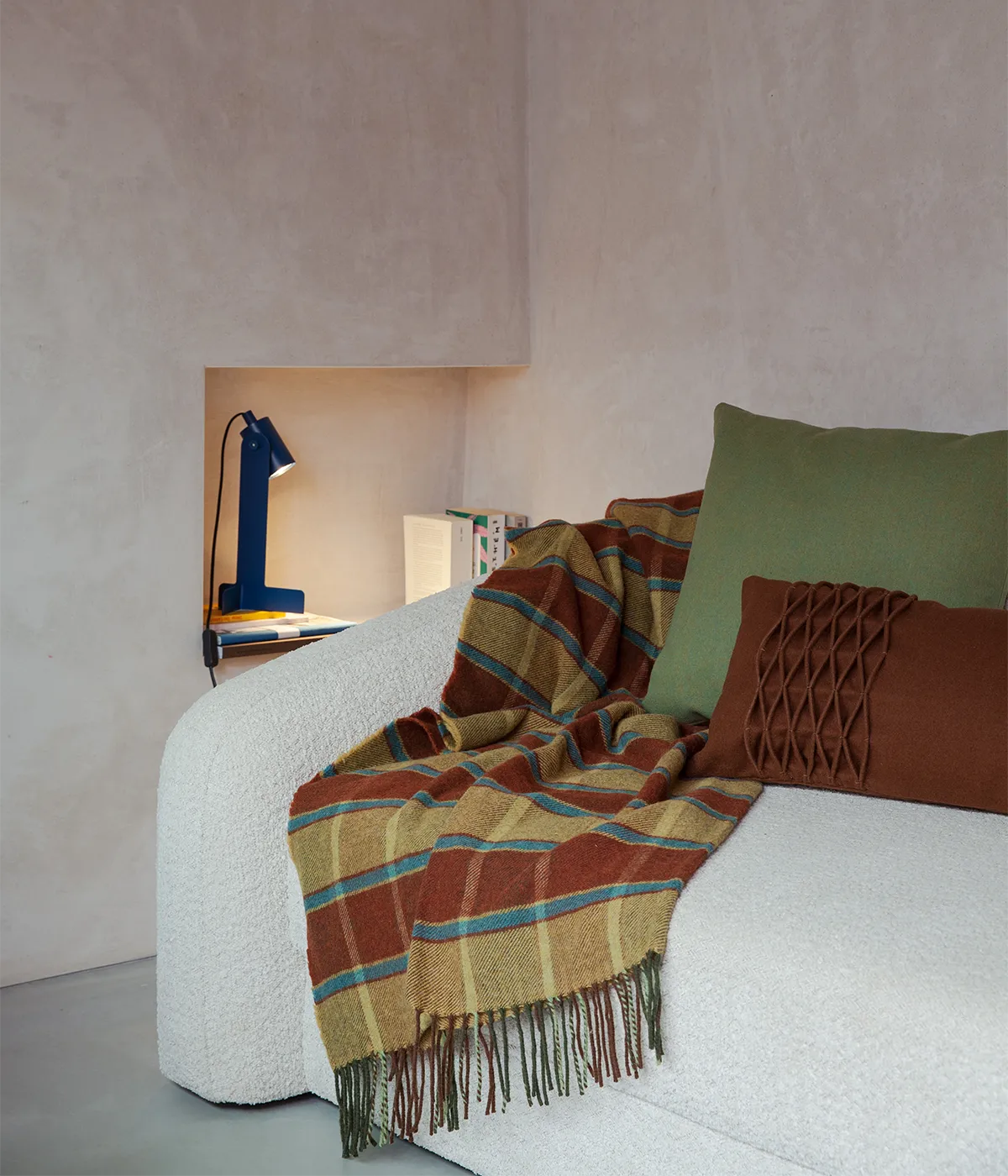 Default alt text for selected image